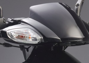 Tauris Roller Estoril 50 / 2T Detailansicht Licht vorne