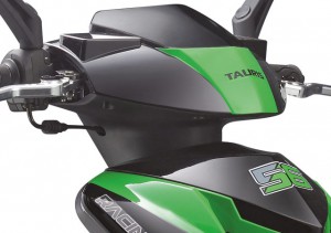 Tauris Roller Firefly 50 / 2T Racing Detailansicht Lenker