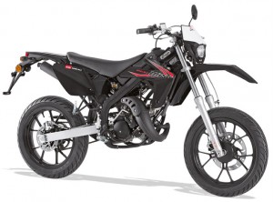 Rieju Motorrad MRT Europa III Supermoto 50 in Farbe Schwarz