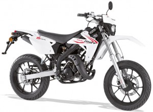 Rieju Motorrad MRT Europa III Supermoto 50 in Farbe Weiß