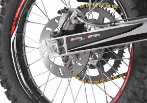 Rieju Motorrad MRT Freejump Cross 50 Detailansicht Reifen