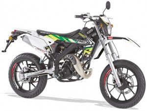 Rieju Motorrad MRT Freejump Supermoto 50 in Farbe Grün