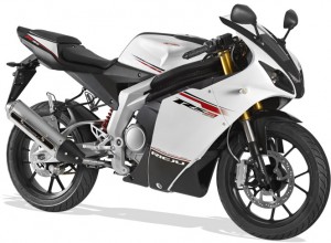 Rieju Motorrad RS3 125 in Farbe Weiß