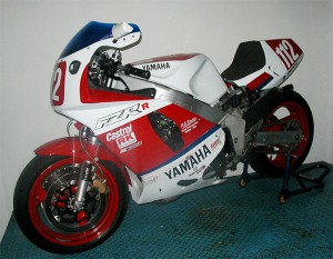 yamaha-production-racer-fzr
